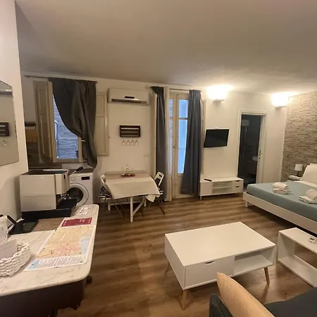 Mazzini 34, Al Politeama 아파트
