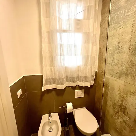 Mazzini 34, Al Politeama Apartman *